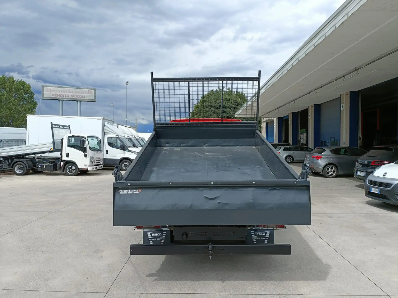IVECO DAILY 35C12 RIBALTABILE - Furgoneta basculante: foto 5 IVECO DAILY 35C12 RIBALTABILE - Furgoneta basculante: foto 5