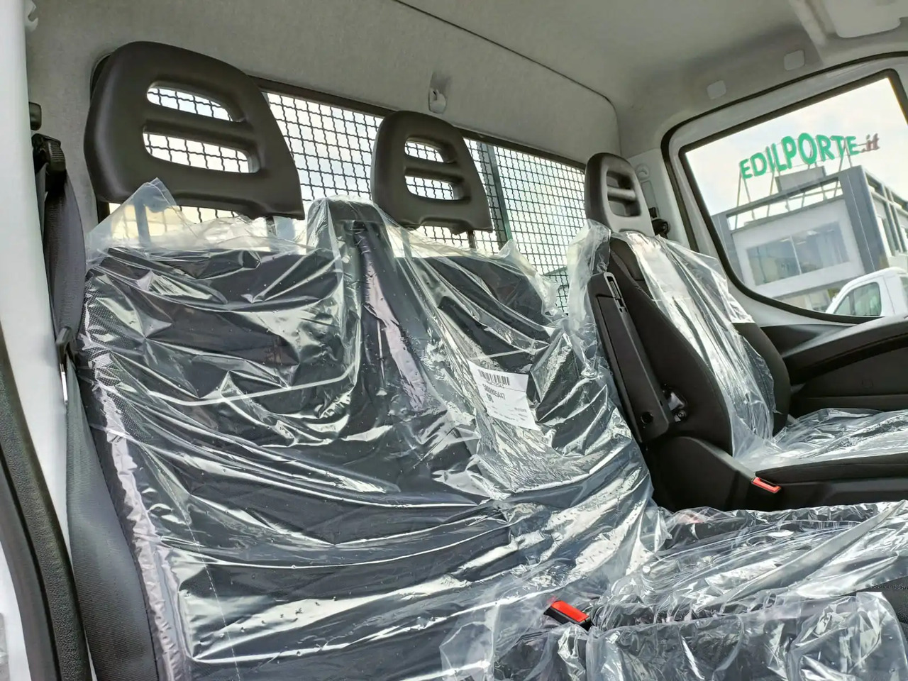 Arrendamiento de  IVECO DAILY 35C16 3000 cc KM 0 IVECO DAILY 35C16 3000 cc KM 0: foto 14