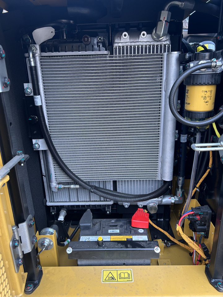 CATERPILLAR 305.5GC - Excavadora de cadenas: foto 5 CATERPILLAR 305.5GC - Excavadora de cadenas: foto 5