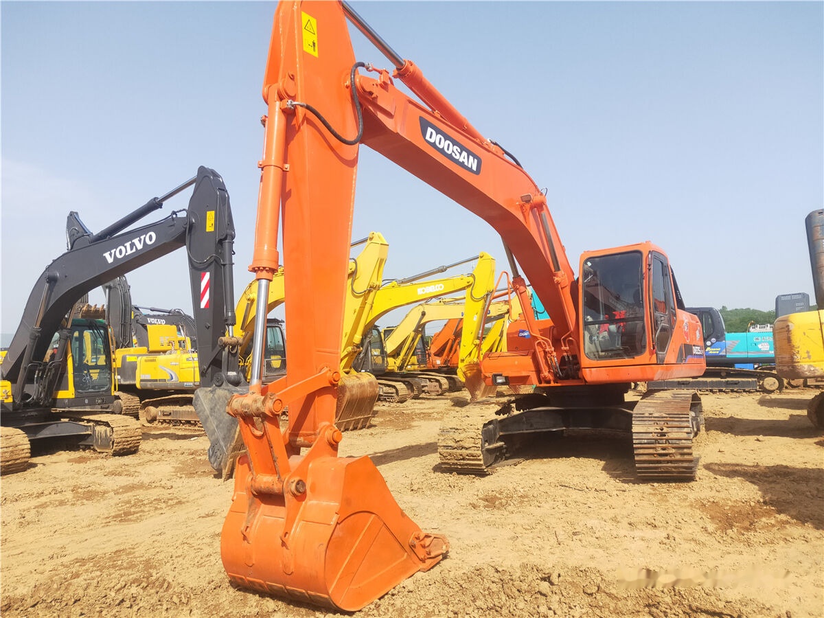 Excavadora de cadenas Doosan DH225: foto 8
