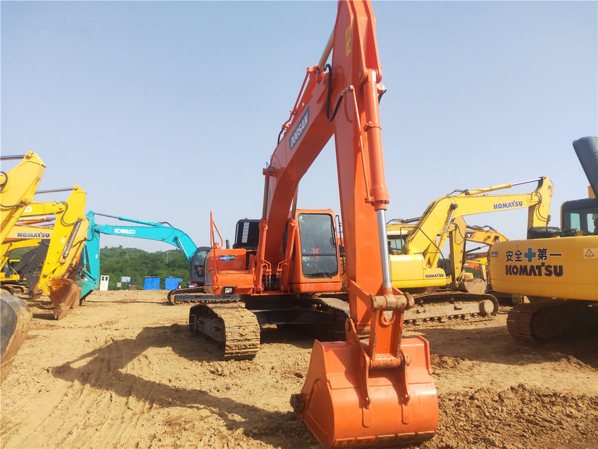 Excavadora de cadenas Doosan DH225: foto 7