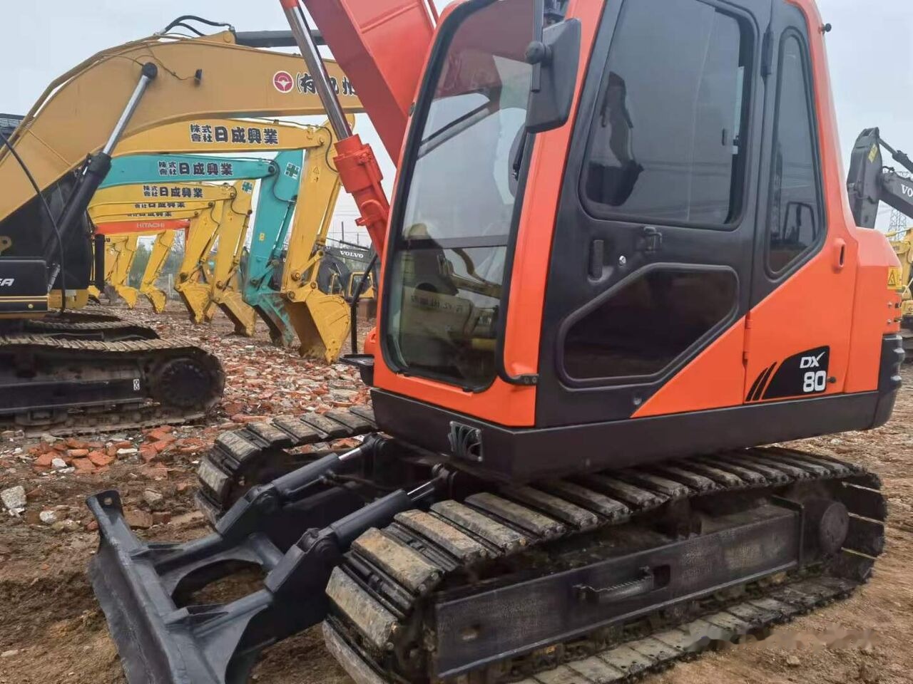 Doosan DX80 - Excavadora de cadenas: foto 4 Doosan DX80 - Excavadora de cadenas: foto 4