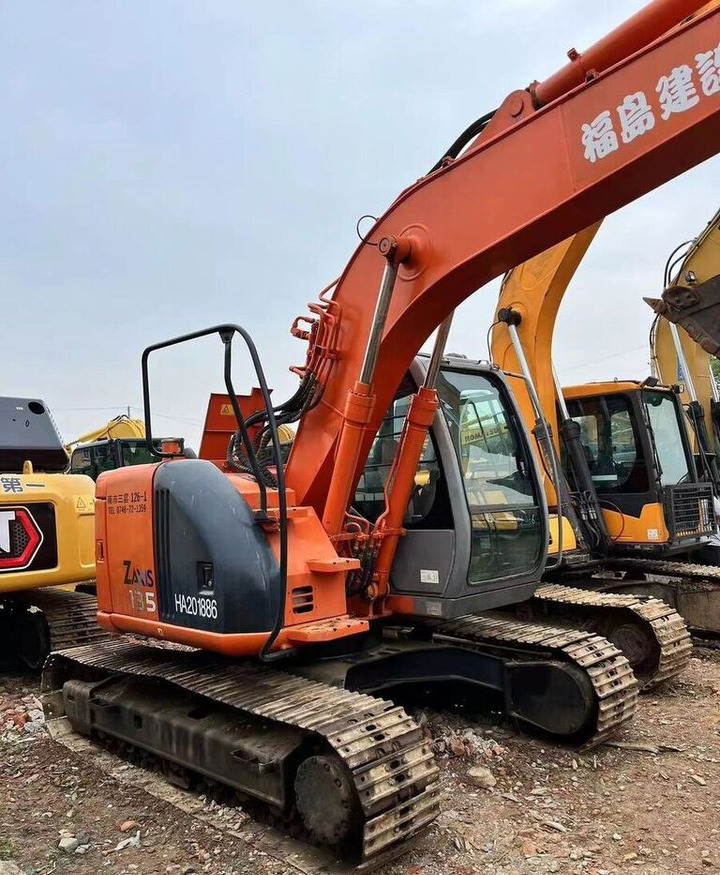 Hitachi ZX135 - Excavadora de cadenas: foto 5 Hitachi ZX135 - Excavadora de cadenas: foto 5