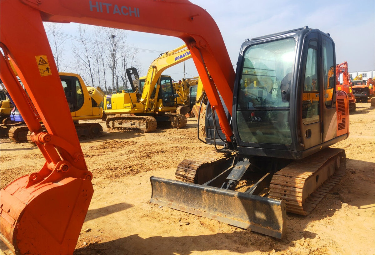 Hitachi ZX60 - Miniexcavadora: foto 2 Hitachi ZX60 - Miniexcavadora: foto 2