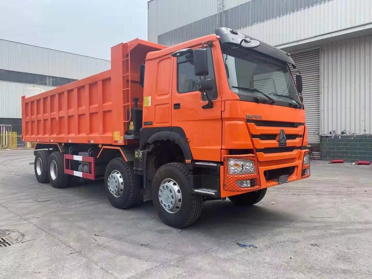 Howo 371 - Camión volquete: foto 4 Howo 371 - Camión volquete: foto 4