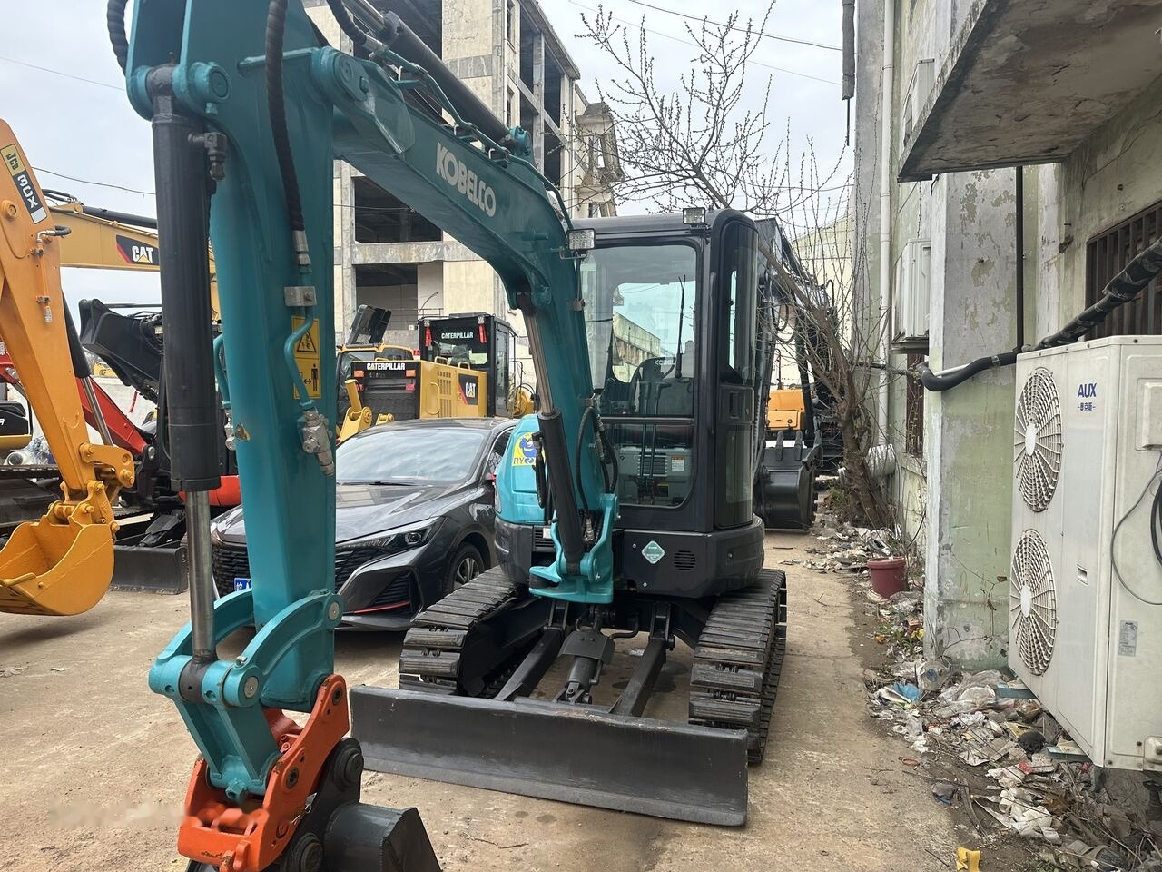 Kobelco SK35SR-5 - Miniexcavadora: foto 1 Kobelco SK35SR-5 - Miniexcavadora: foto 1