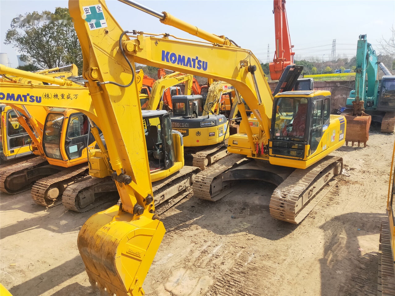 Komatsu PC200-7 - Excavadora de cadenas: foto 2 Komatsu PC200-7 - Excavadora de cadenas: foto 2