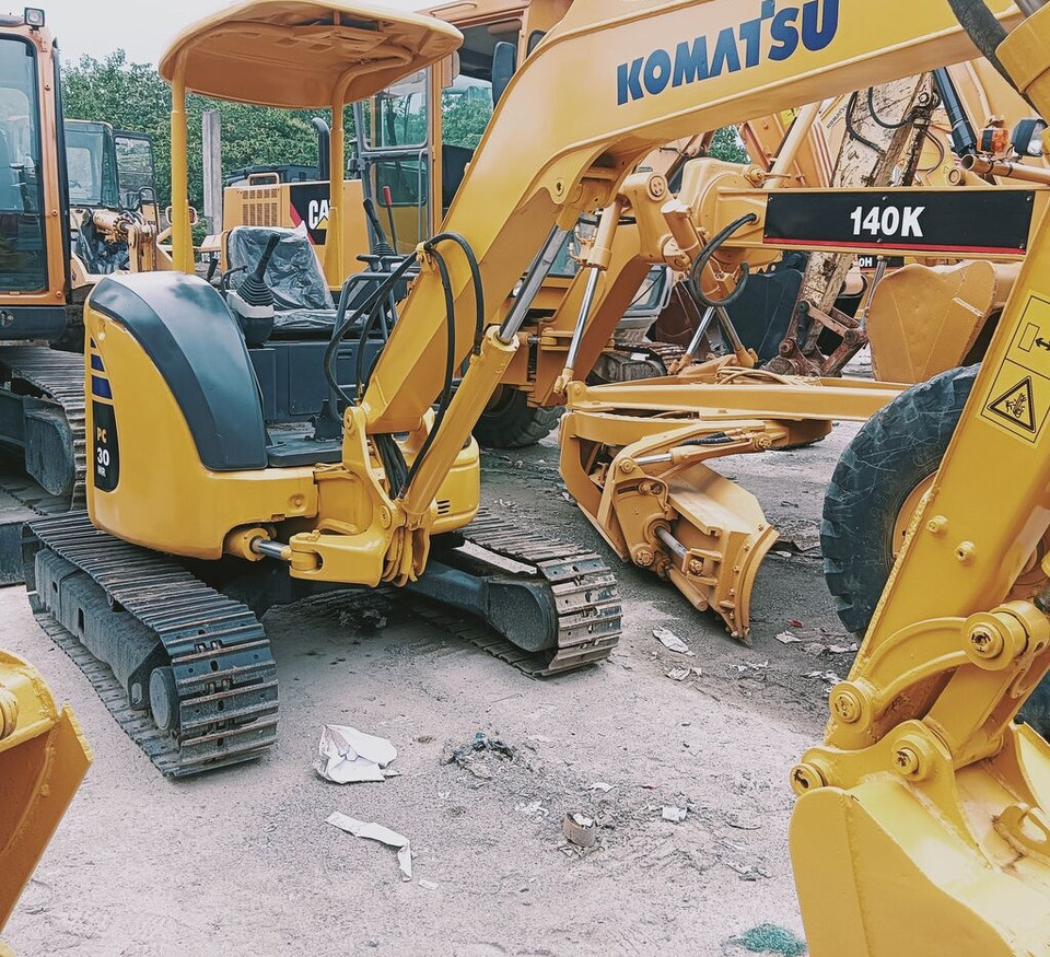 Miniexcavadora Komatsu PC30MR: foto 6