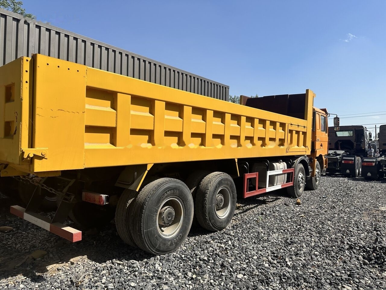 Shacman F3000 - Camión volquete: foto 4 Shacman F3000 - Camión volquete: foto 4