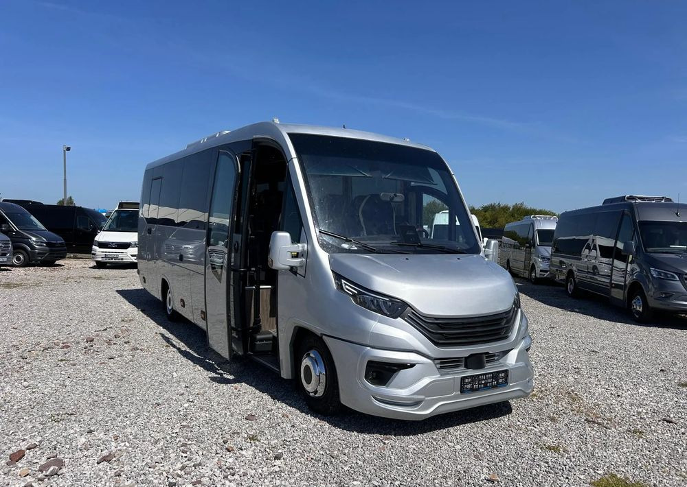 Iveco Daily - Minibús, Furgoneta de pasajeros: foto 1 Iveco Daily - Minibús, Furgoneta de pasajeros: foto 1