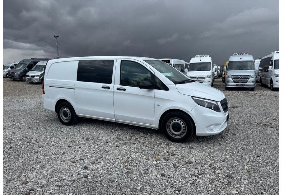 Mercedes-Benz Vito - Furgoneta combi: foto 3 Mercedes-Benz Vito - Furgoneta combi: foto 3