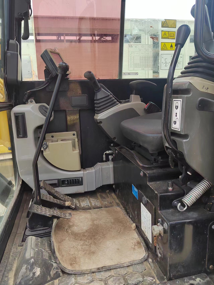 CATERPILLAR 305.5E2 - Miniexcavadora: foto 4 CATERPILLAR 305.5E2 - Miniexcavadora: foto 4