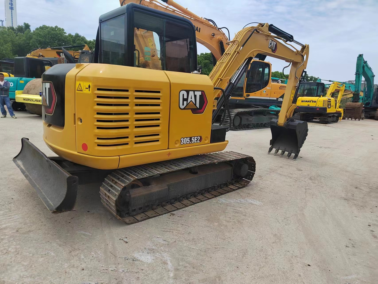 CATERPILLAR 305.5E2 - Miniexcavadora: foto 1 CATERPILLAR 305.5E2 - Miniexcavadora: foto 1
