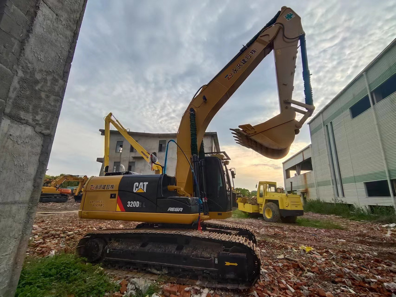 CATERPILLAR 320D2L CAT 320D - Excavadora de cadenas: foto 2 CATERPILLAR 320D2L CAT 320D - Excavadora de cadenas: foto 2