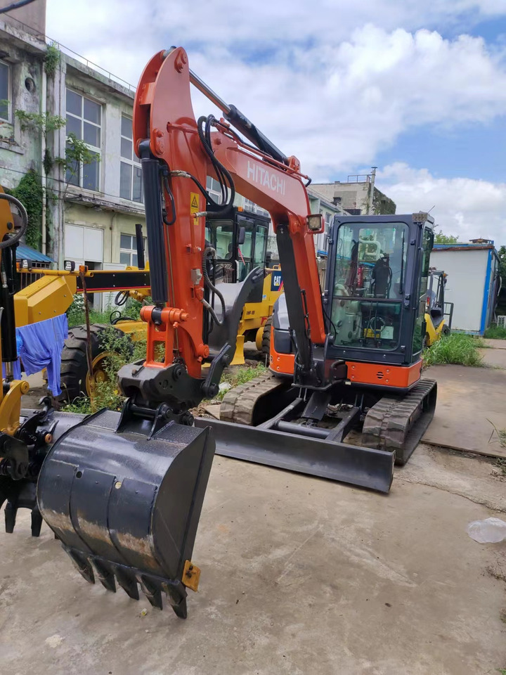 HITACHI ZX55 USR-5A - Miniexcavadora: foto 1 HITACHI ZX55 USR-5A - Miniexcavadora: foto 1