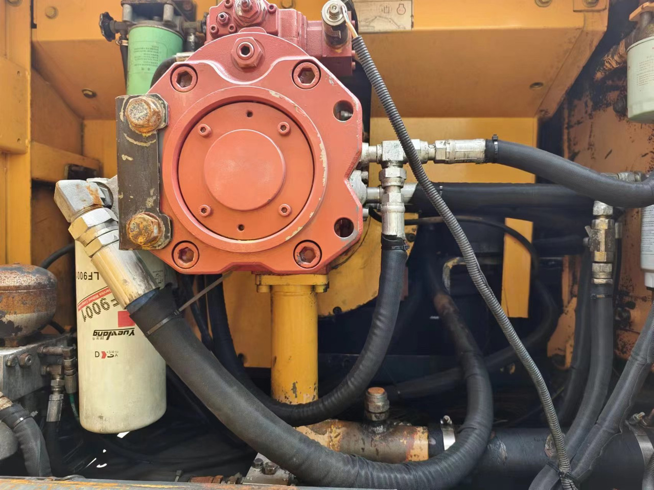 HYUNDAI R485LC9VS R485 - Excavadora de cadenas: foto 5 HYUNDAI R485LC9VS R485 - Excavadora de cadenas: foto 5