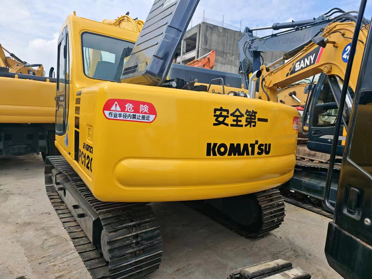 Excavadora de cadenas KOMATSU PC120-6: foto 8