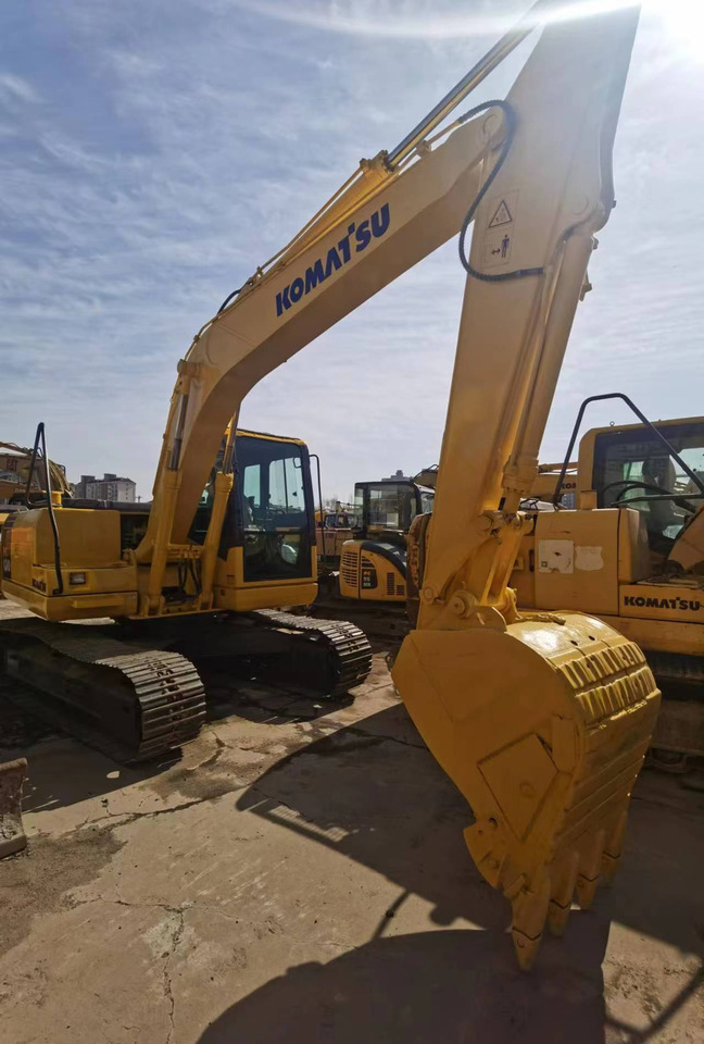 KOMATSU PC130-7 - Excavadora de cadenas: foto 4 KOMATSU PC130-7 - Excavadora de cadenas: foto 4