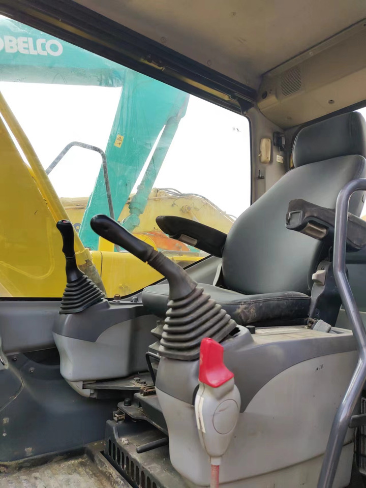 KOMATSU PC130-7 - Excavadora de cadenas: foto 3 KOMATSU PC130-7 - Excavadora de cadenas: foto 3