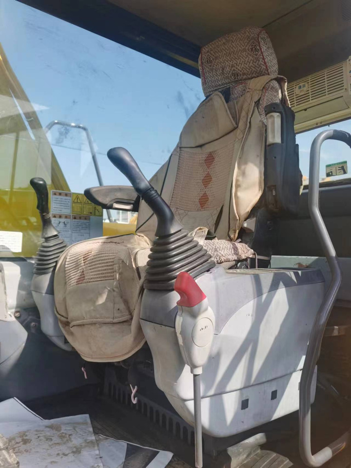 Excavadora de cadenas KOMATSU PC130-7: foto 6 Excavadora de cadenas KOMATSU PC130-7: foto 6