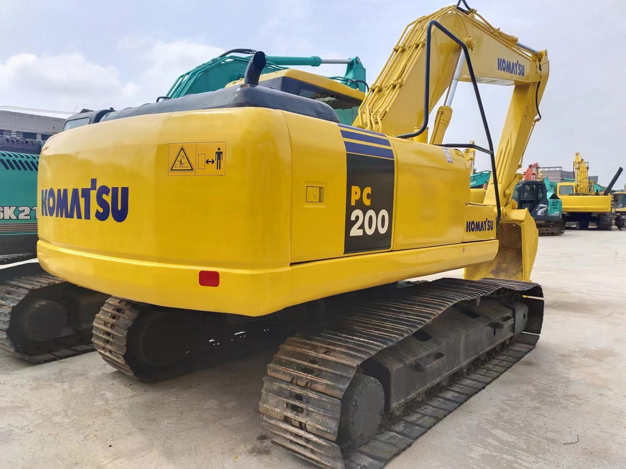 KOMATSU PC200-7 - Excavadora de cadenas: foto 2 KOMATSU PC200-7 - Excavadora de cadenas: foto 2