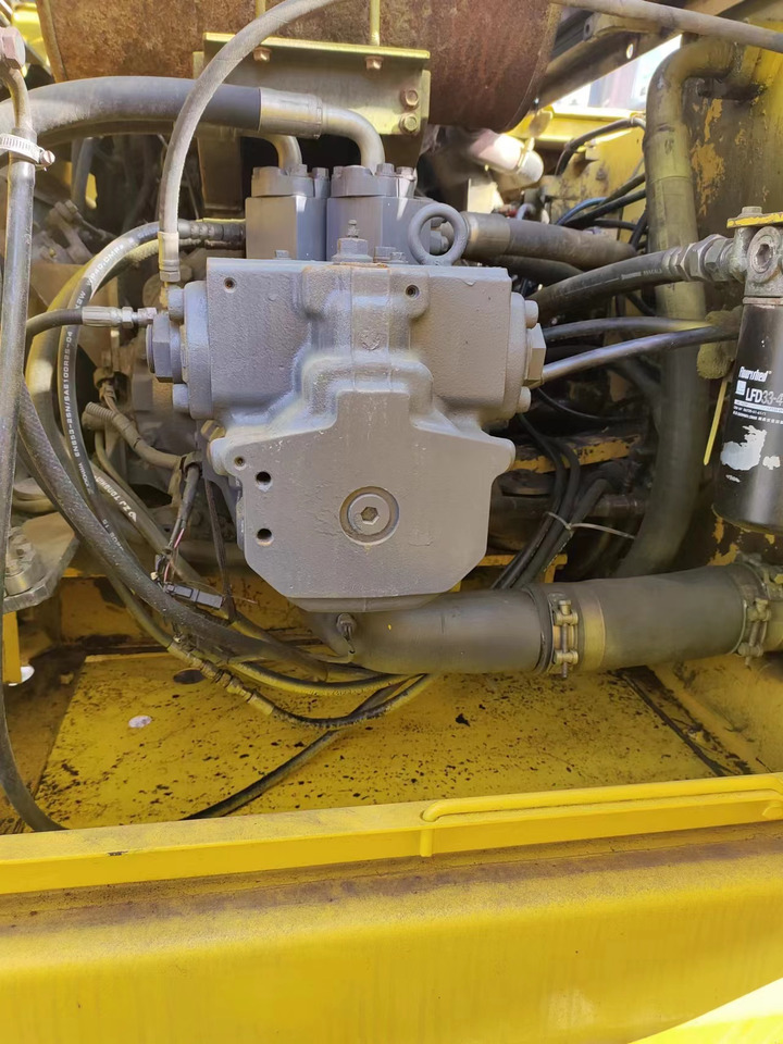 KOMATSU PC200-7 - Excavadora de cadenas: foto 4 KOMATSU PC200-7 - Excavadora de cadenas: foto 4