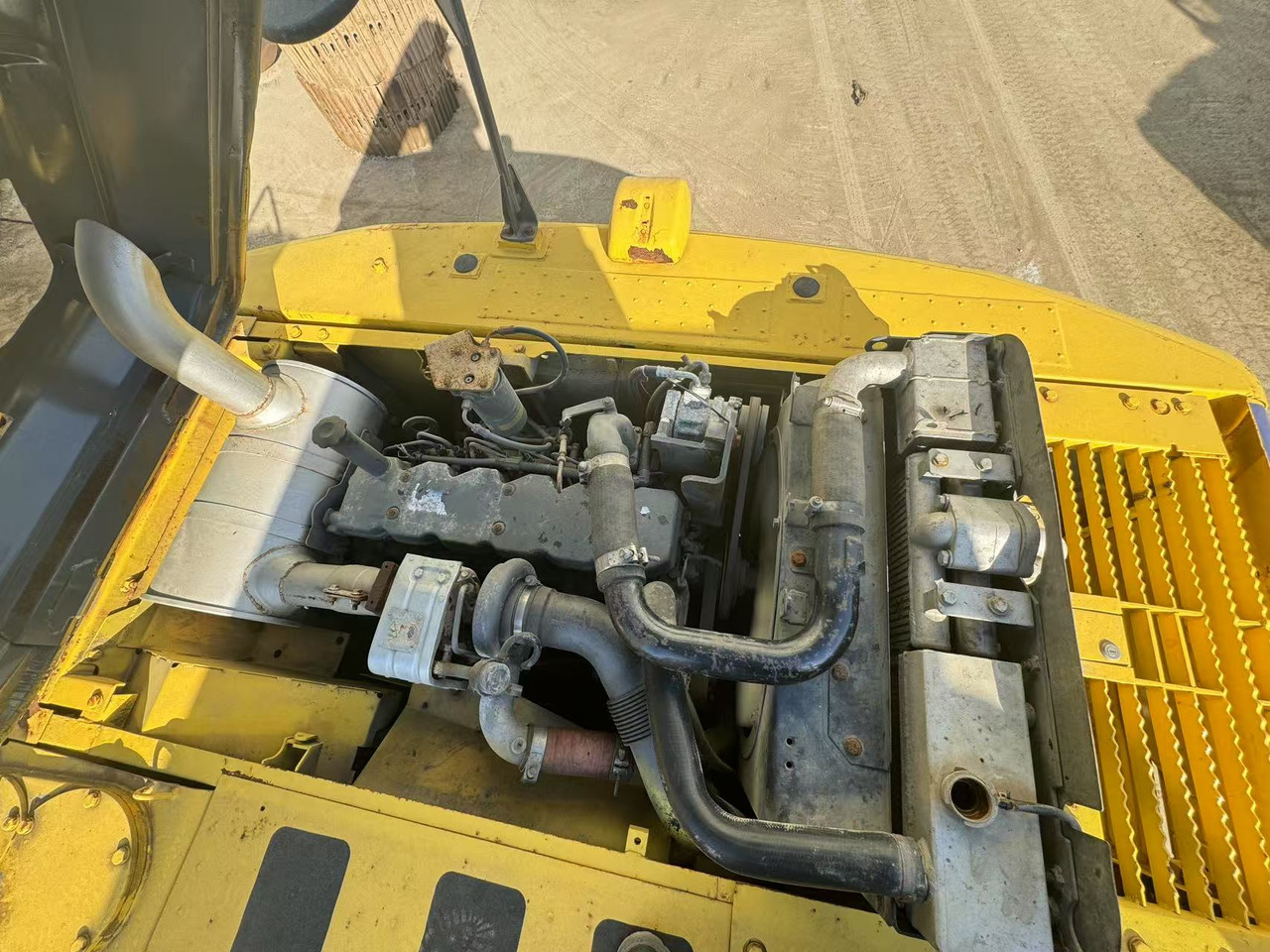 KOMATSU PC200-8 - Excavadora de cadenas: foto 5 KOMATSU PC200-8 - Excavadora de cadenas: foto 5