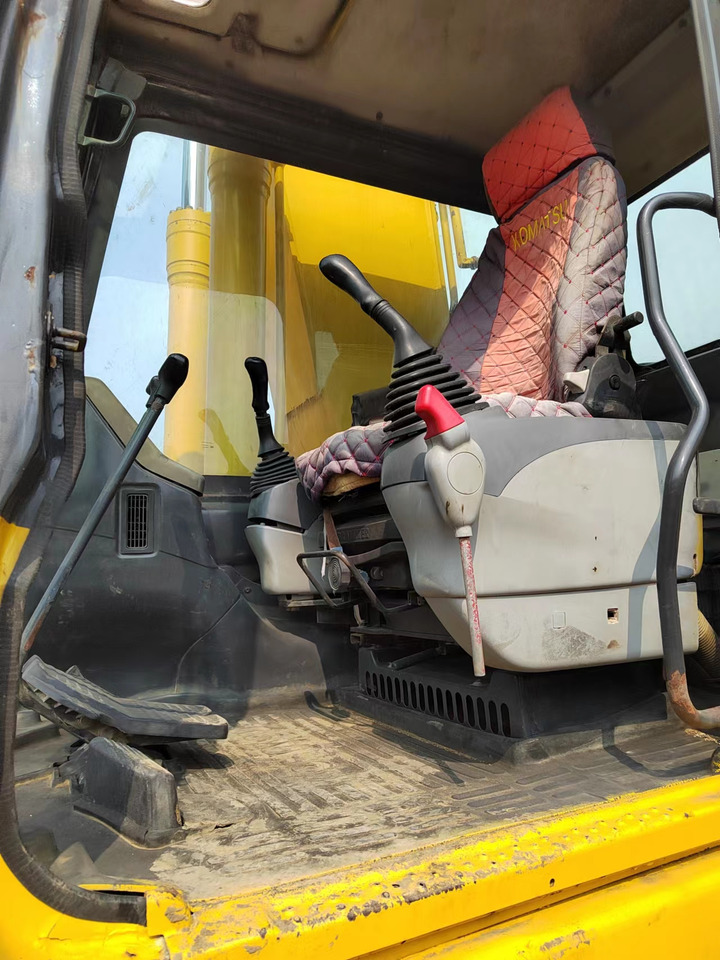 KOMATSU PC220-7 PC200-7 - Excavadora de cadenas: foto 4 KOMATSU PC220-7 PC200-7 - Excavadora de cadenas: foto 4