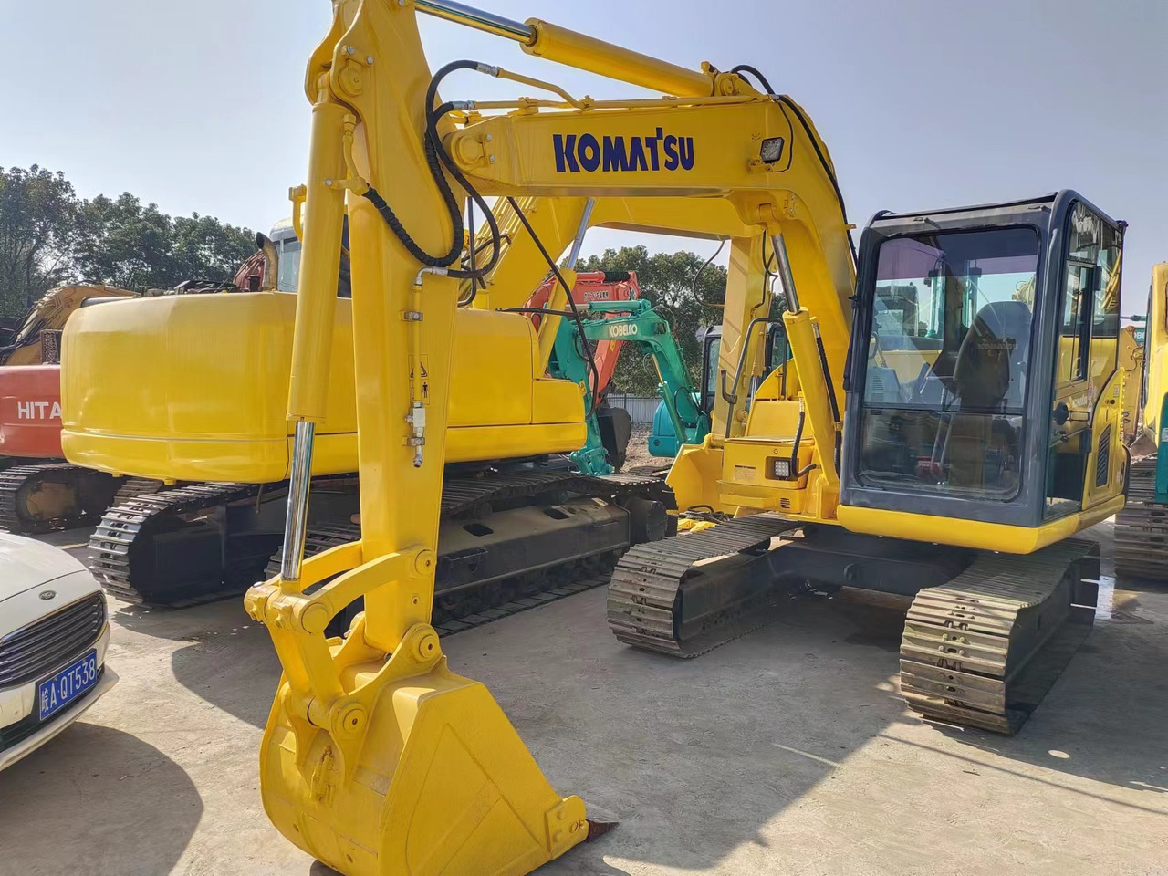 KOMATSU PC60-8 - Miniexcavadora: foto 2 KOMATSU PC60-8 - Miniexcavadora: foto 2