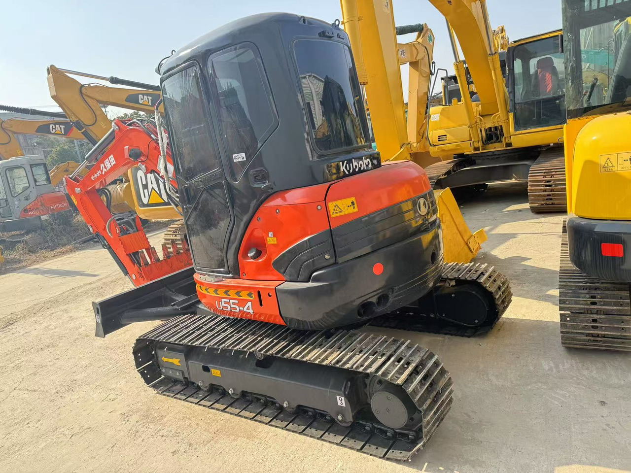 KUBOTA U55-4 - Miniexcavadora: foto 2 KUBOTA U55-4 - Miniexcavadora: foto 2