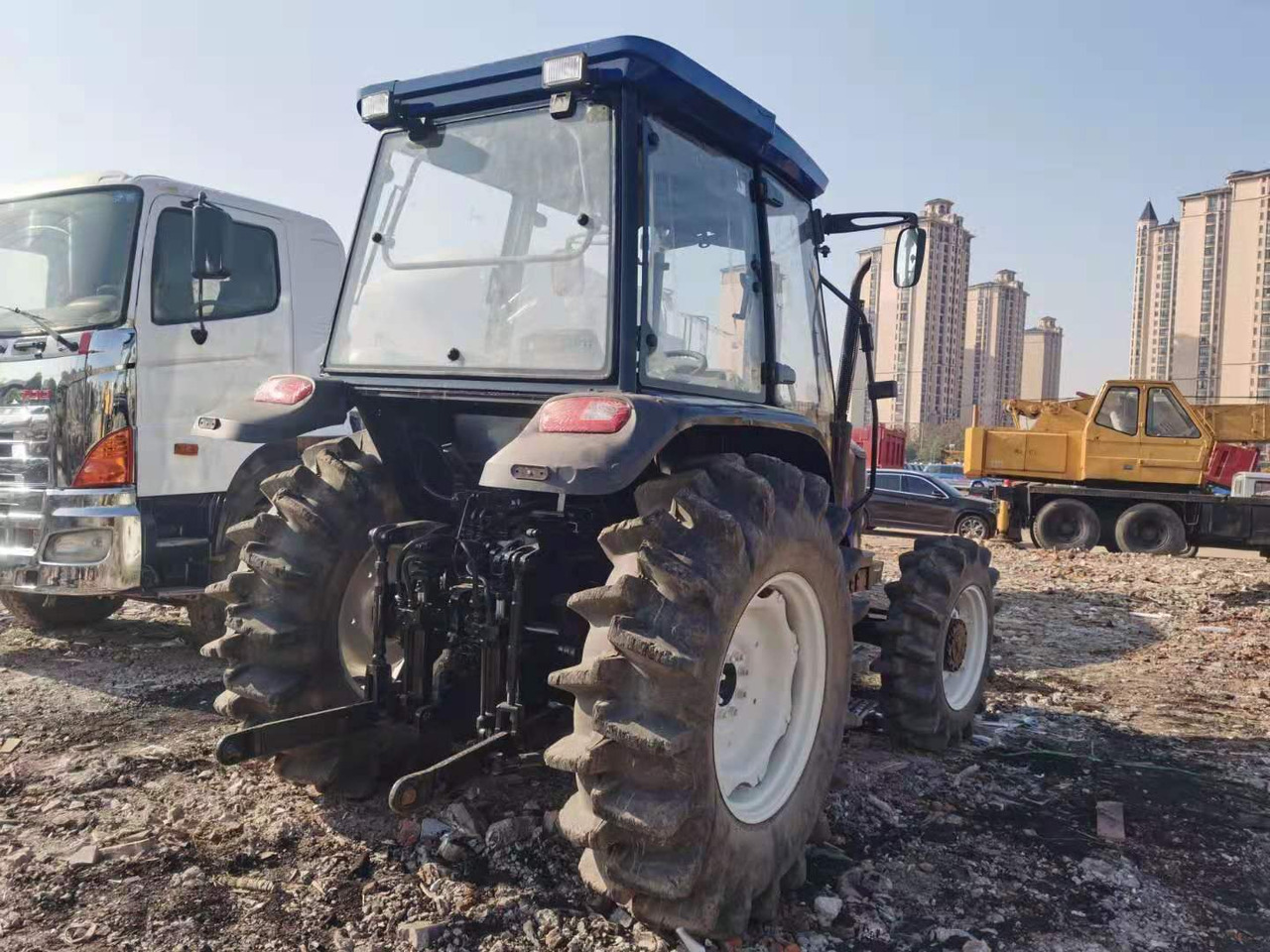 LOVOL M1104 - Tractor: foto 4 LOVOL M1104 - Tractor: foto 4