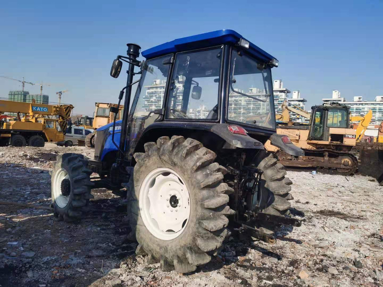 LOVOL M1104 - Tractor: foto 2 LOVOL M1104 - Tractor: foto 2