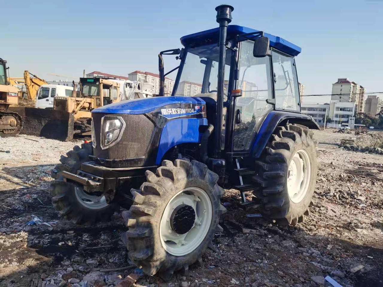 LOVOL M1104 - Tractor: foto 1 LOVOL M1104 - Tractor: foto 1