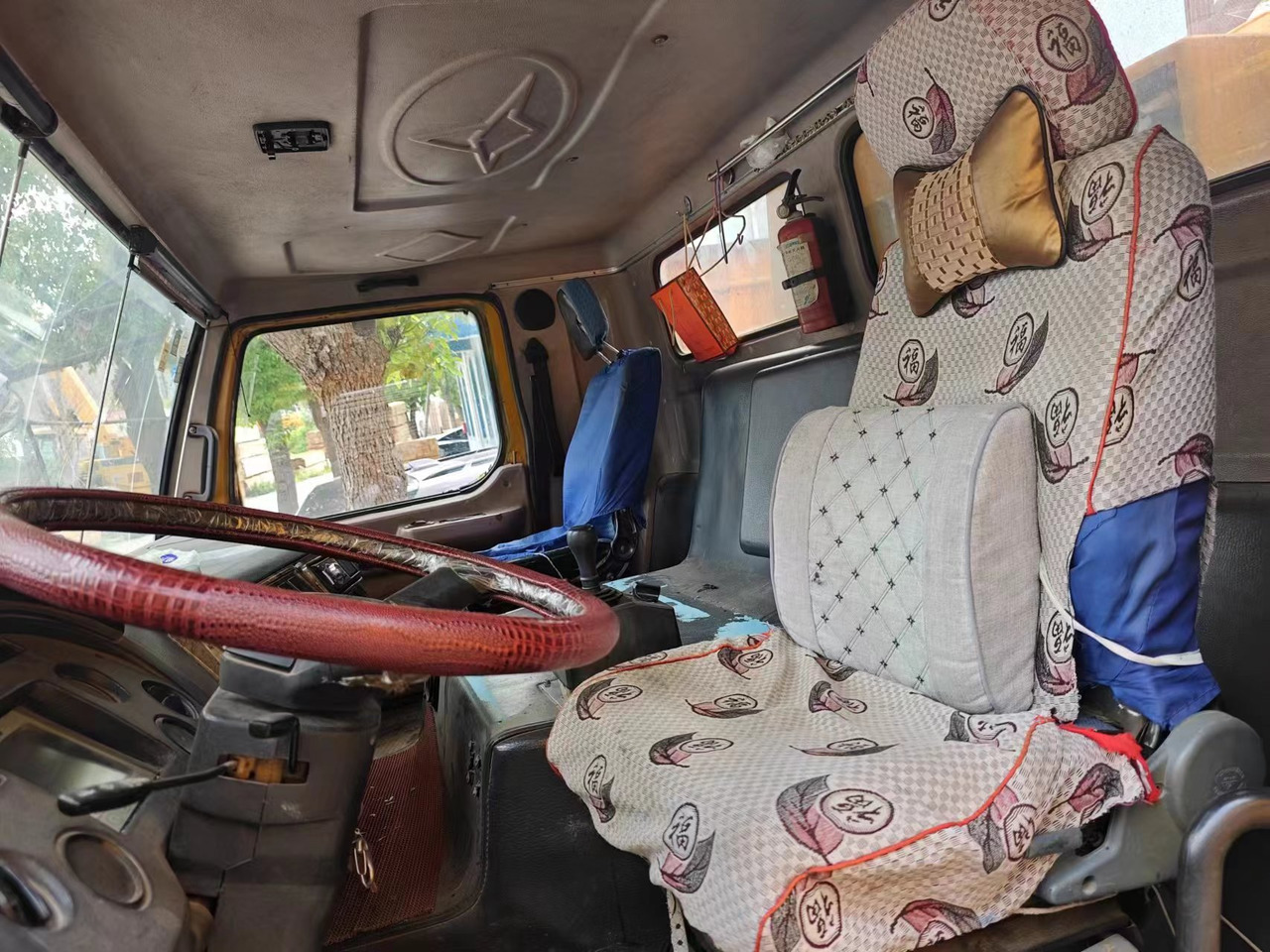 XCMG QY130K - Autogrúa: foto 4 XCMG QY130K - Autogrúa: foto 4