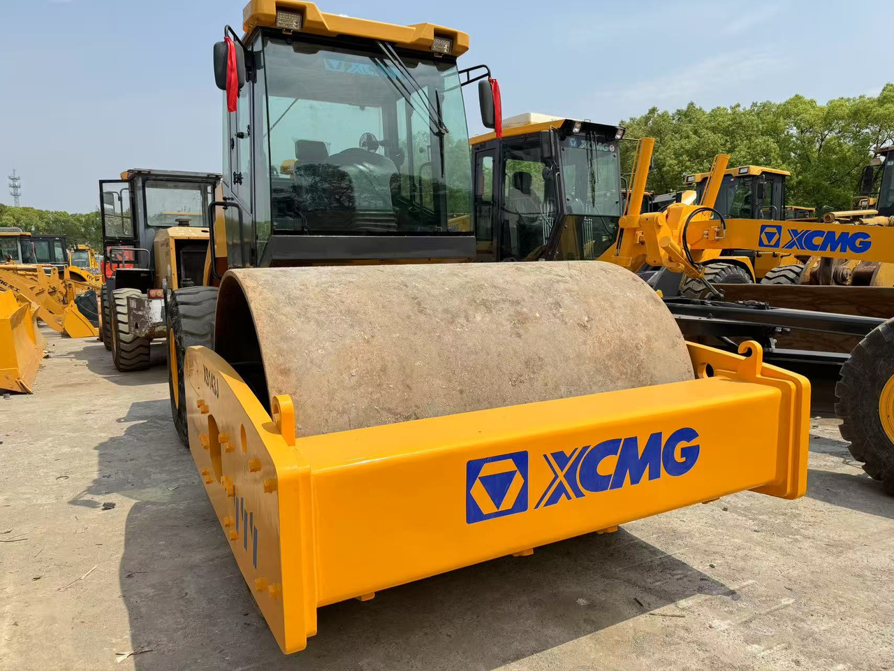 XCMG XS143J - Apisonadora de asfalto: foto 2 XCMG XS143J - Apisonadora de asfalto: foto 2