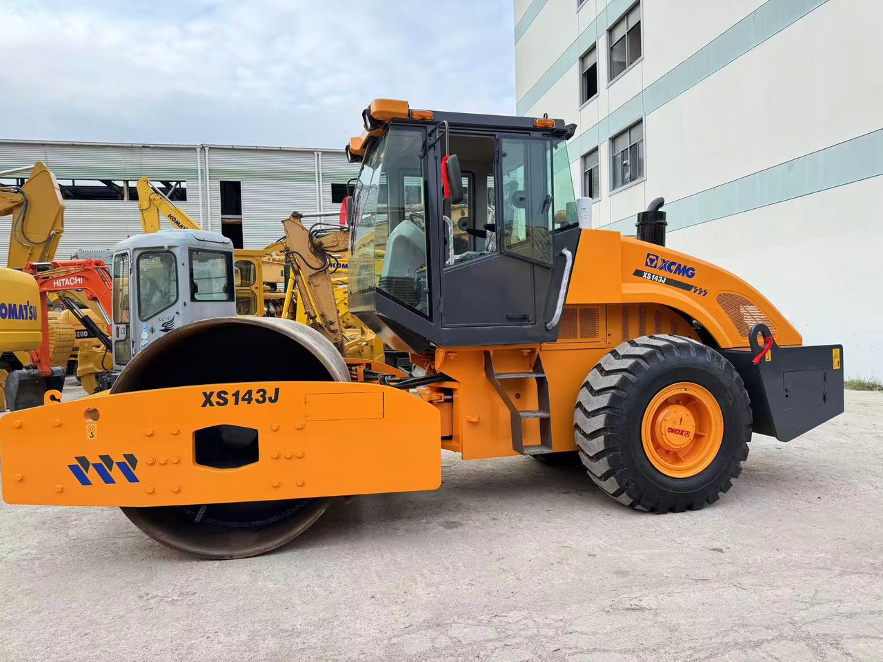 XCMG XS143J - Apisonadora de asfalto: foto 3 XCMG XS143J - Apisonadora de asfalto: foto 3