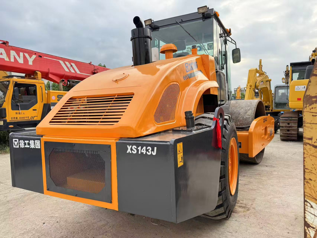 XCMG XS143J - Apisonadora de asfalto: foto 5 XCMG XS143J - Apisonadora de asfalto: foto 5