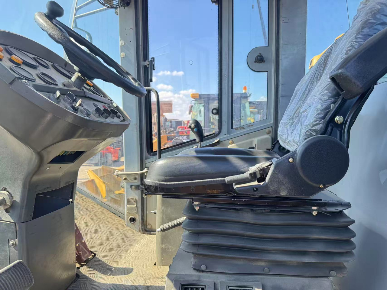 XCMG XS263J - Apisonadora de asfalto: foto 3 XCMG XS263J - Apisonadora de asfalto: foto 3