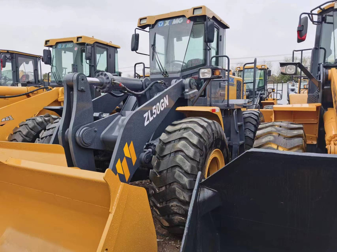 XCMG ZL50GN 95%new good condition 5Ton loader - Cargadora de ruedas: foto 2 XCMG ZL50GN 95%new good condition 5Ton loader - Cargadora de ruedas: foto 2
