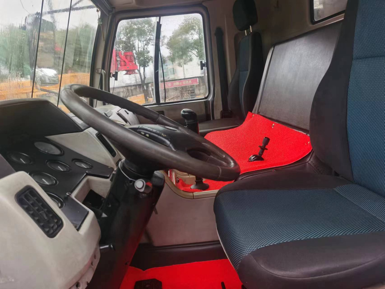 ZOOMLION ZTC251V - Autogrúa: foto 3 ZOOMLION ZTC251V - Autogrúa: foto 3