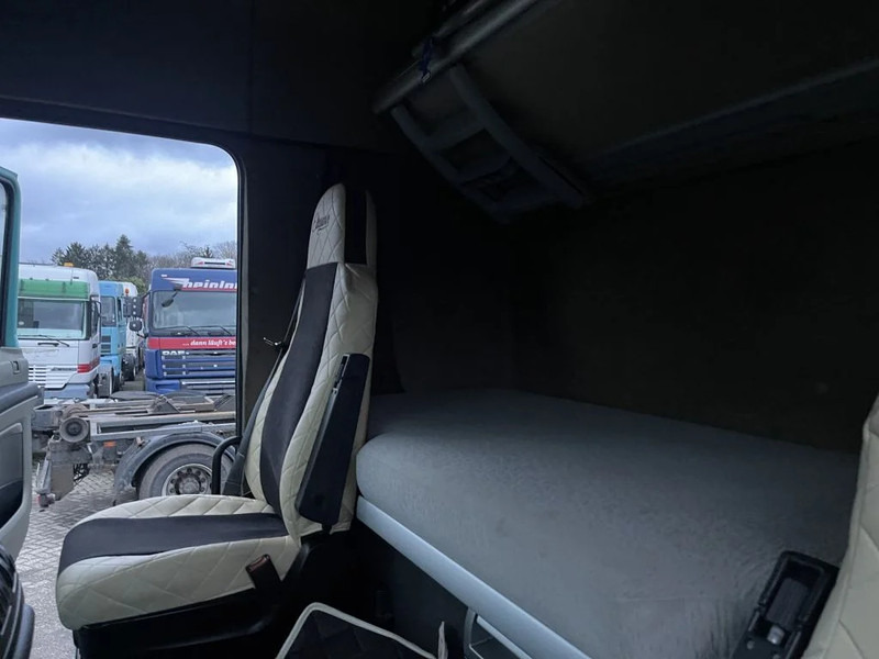 Arrendamiento de DAF XF 105.460 Tractor unit DAF XF 105.460 Tractor unit: foto 15