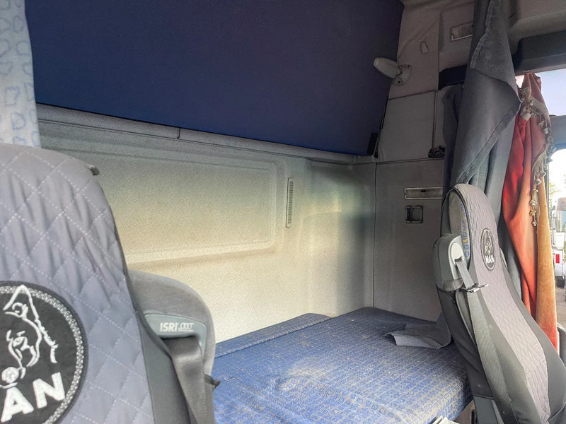 Arrendamiento de MAN TGA 18.460 Tractor unit manual pump MAN TGA 18.460 Tractor unit manual pump: foto 16