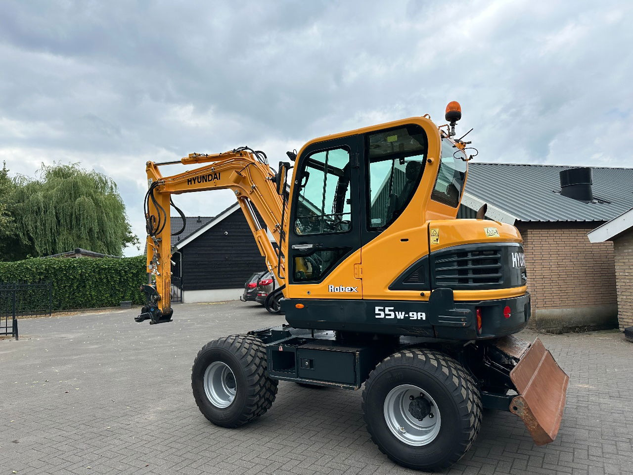Hyundai 55W-9A - Excavadora de ruedas: foto 3 Hyundai 55W-9A - Excavadora de ruedas: foto 3