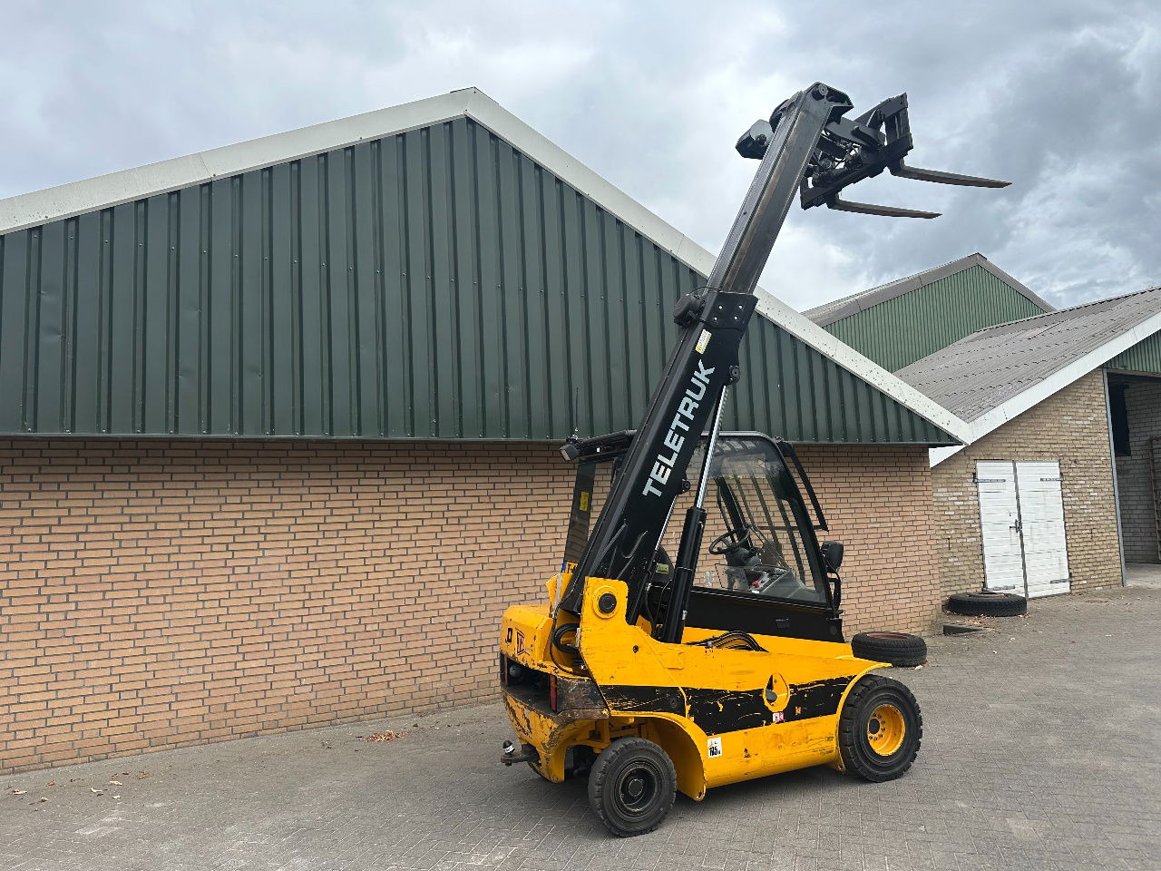 JCB TLT 2.5D TLT 2,5D - Carretilla elevadora: foto 5 JCB TLT 2.5D TLT 2,5D - Carretilla elevadora: foto 5