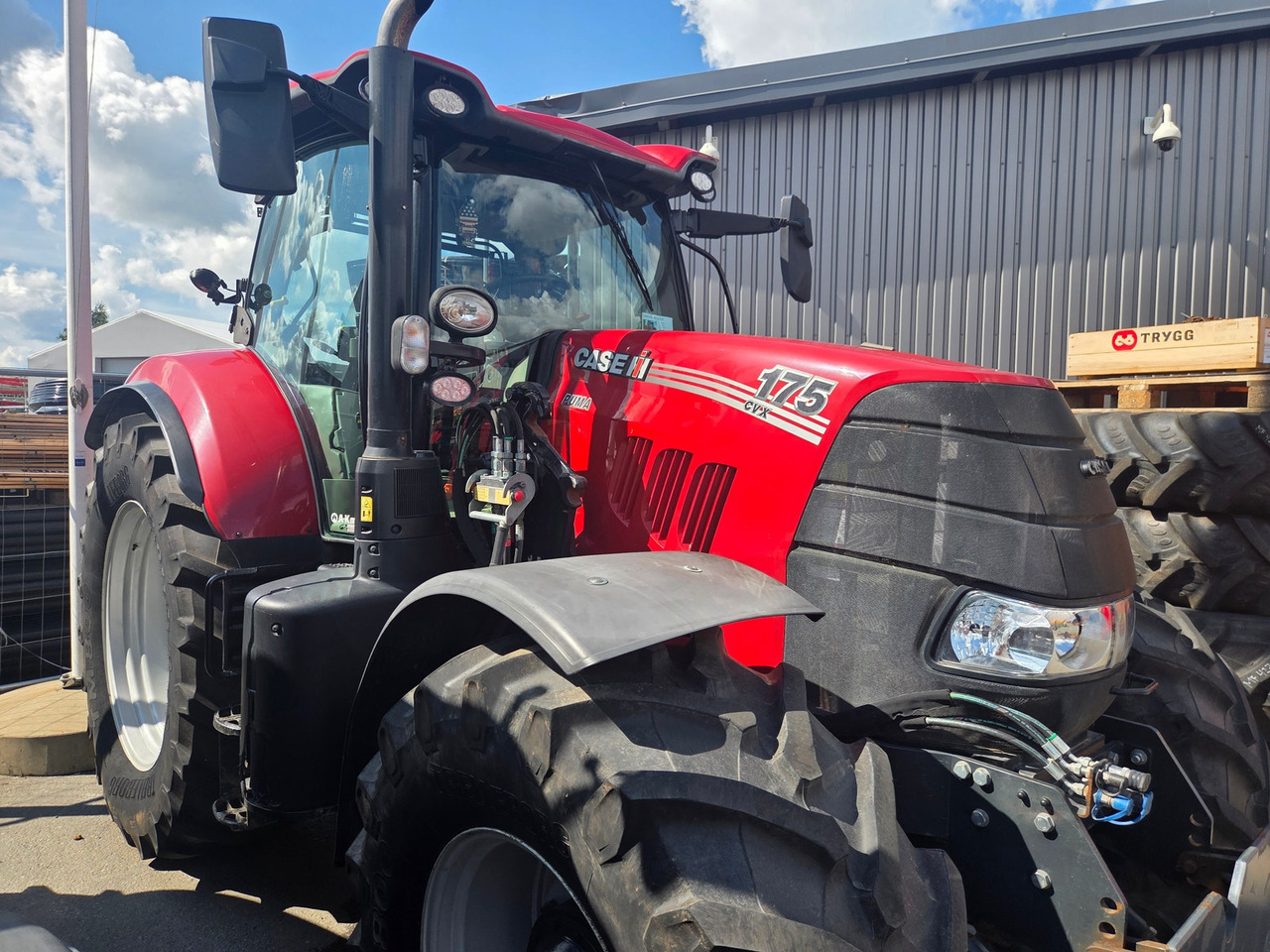 John Deere , Fendt , Case, New Holland - Tractor: foto 4 John Deere , Fendt , Case, New Holland - Tractor: foto 4