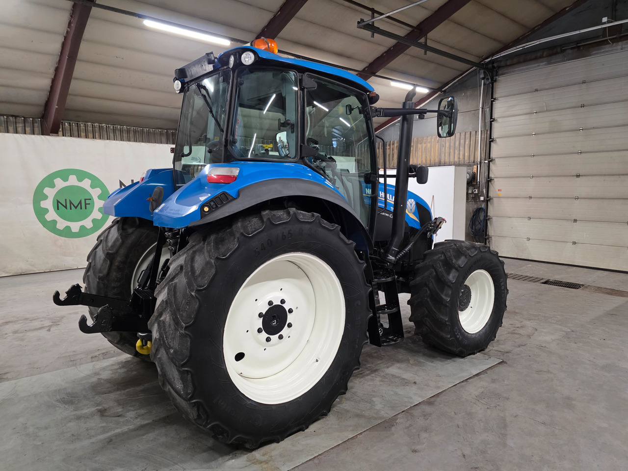 New Holland T5.115 EC - Tractor: foto 5 New Holland T5.115 EC - Tractor: foto 5