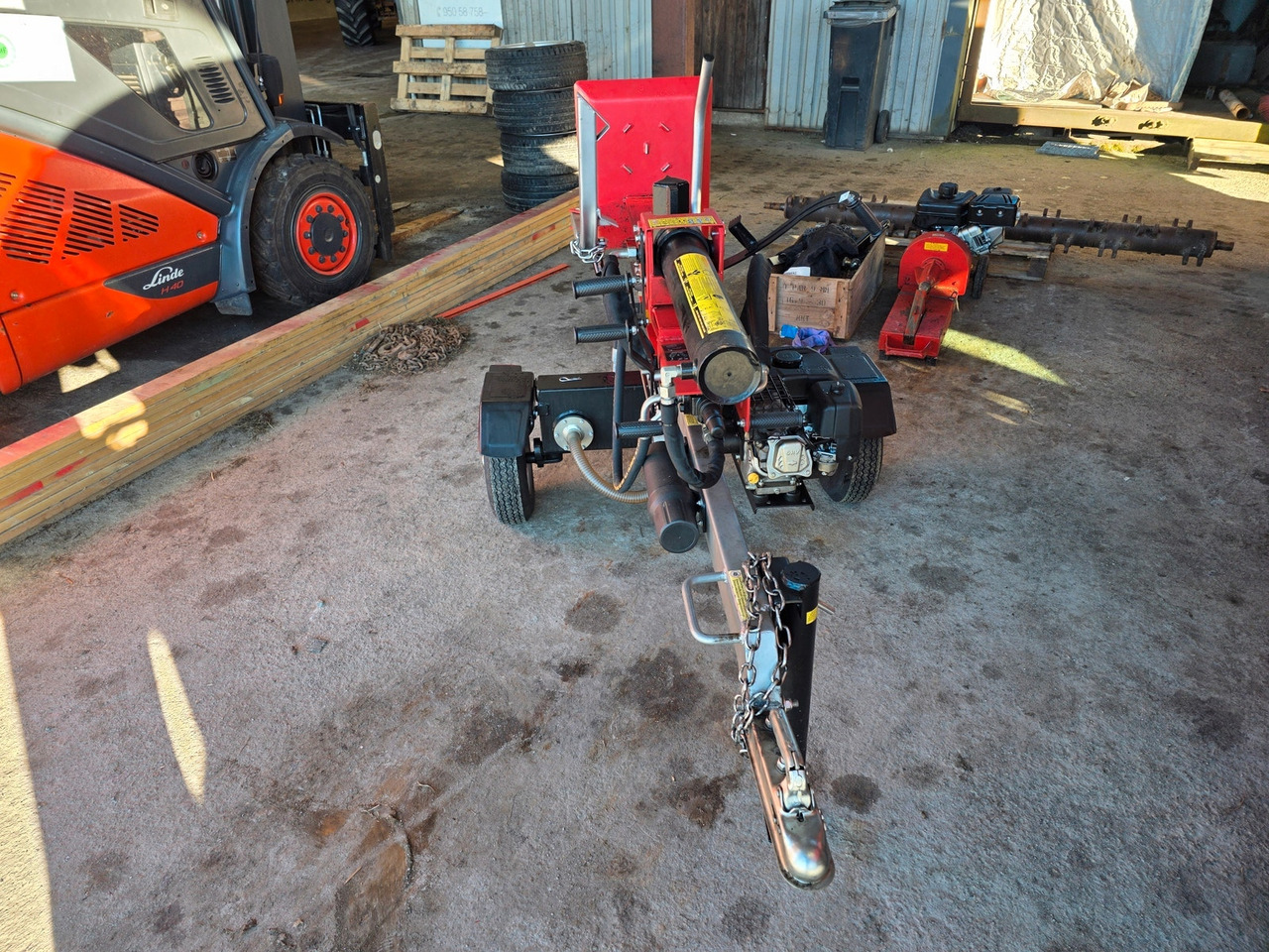 Vedkløyver med hengerfeste til bil - Astilladora de leña: foto 2 Vedkløyver med hengerfeste til bil - Astilladora de leña: foto 2