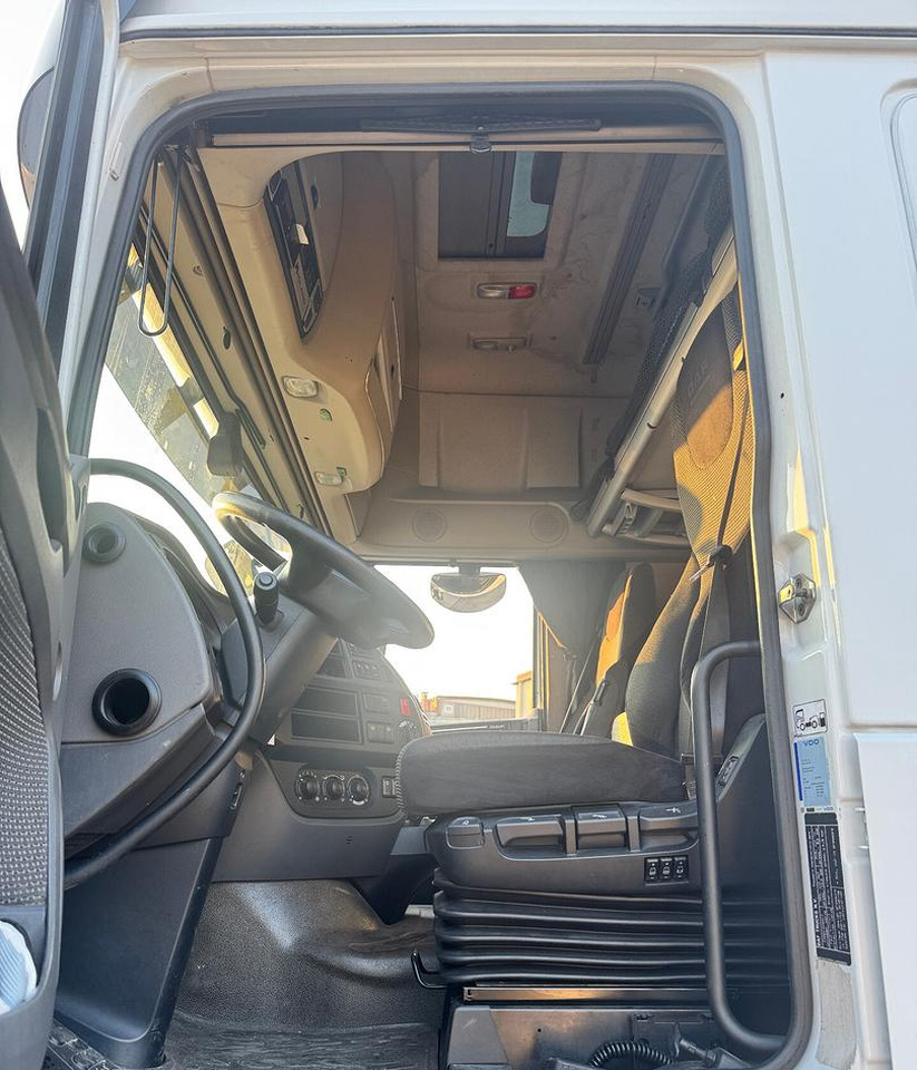 DAF XF 460 FT - 2017 - IMPIANTO RIBALTABILE - Cabeza tractora: foto 3 DAF XF 460 FT - 2017 - IMPIANTO RIBALTABILE - Cabeza tractora: foto 3