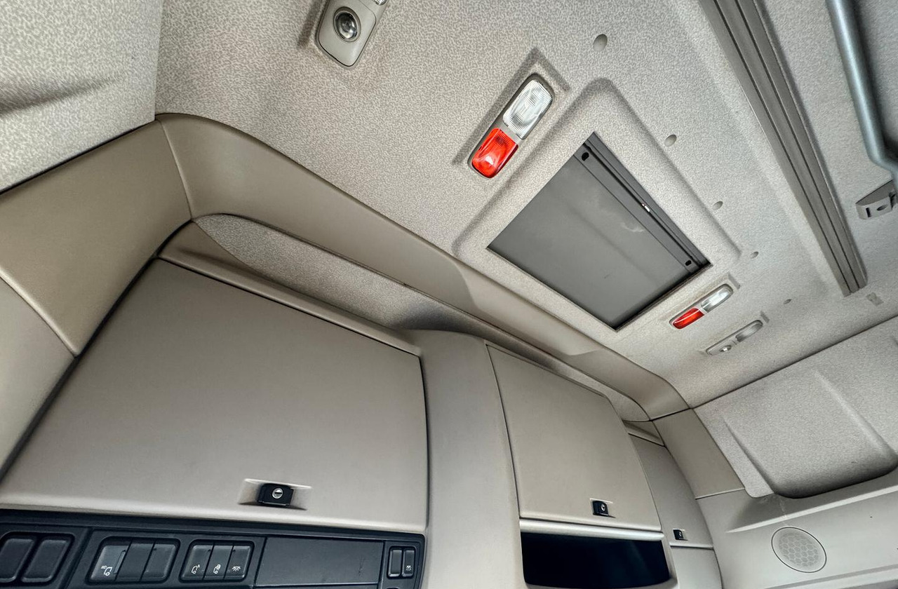 Cabeza tractora Daf XF 460 FT - euro 6 - 2017: foto 9 Cabeza tractora Daf XF 460 FT - euro 6 - 2017: foto 9