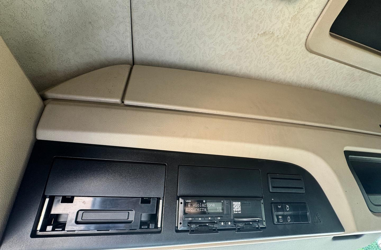 Cabeza tractora Mercedes Benz Actros 1848 - 2020: foto 7 Cabeza tractora Mercedes Benz Actros 1848 - 2020: foto 7